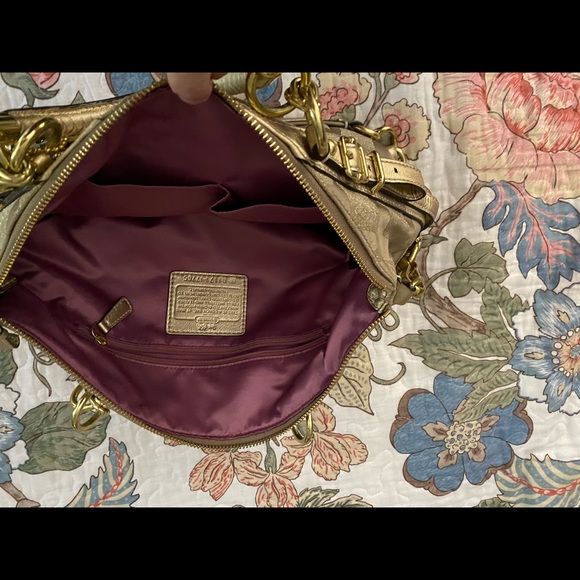 Coach bag. - Picture 2 of 2